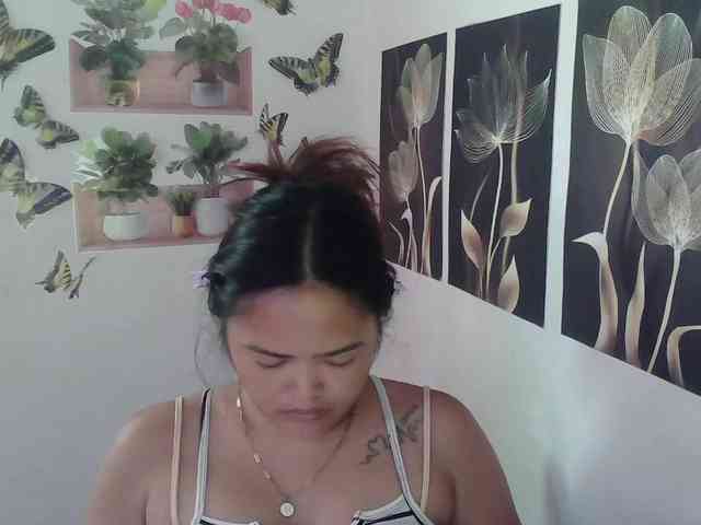 HotExoticAngel webcam