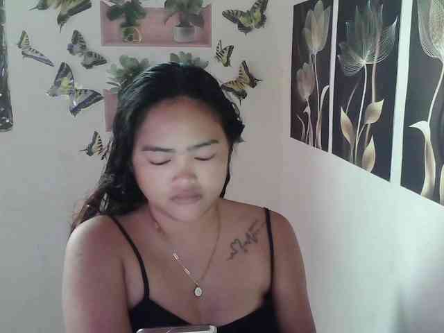 HotExoticAngel webcam