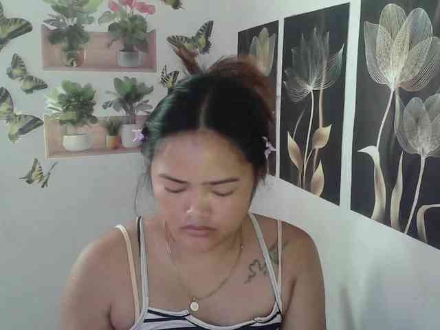 HotExoticAngel webcam