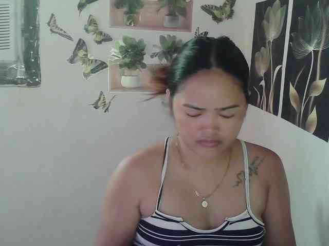 HotExoticAngel webcam