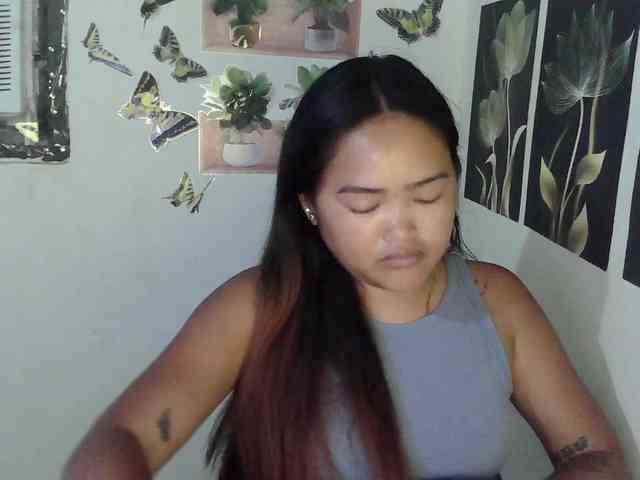 HotExoticAngel webcam