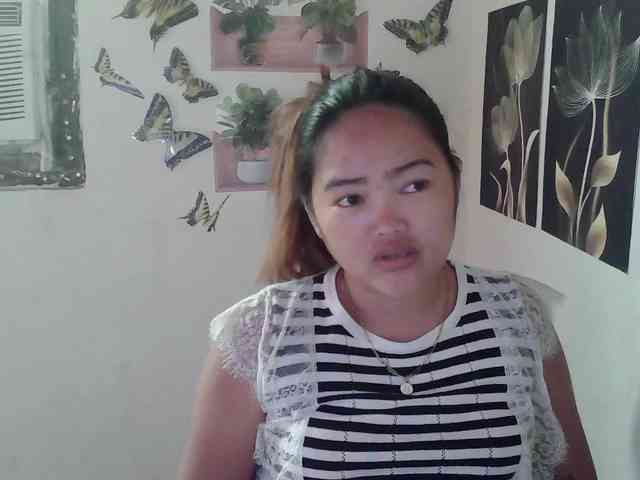 HotExoticAngel webcam