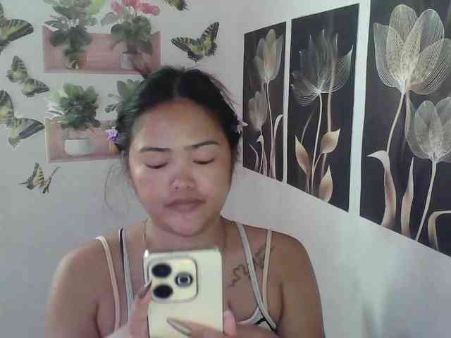 HotExoticAngel webcam