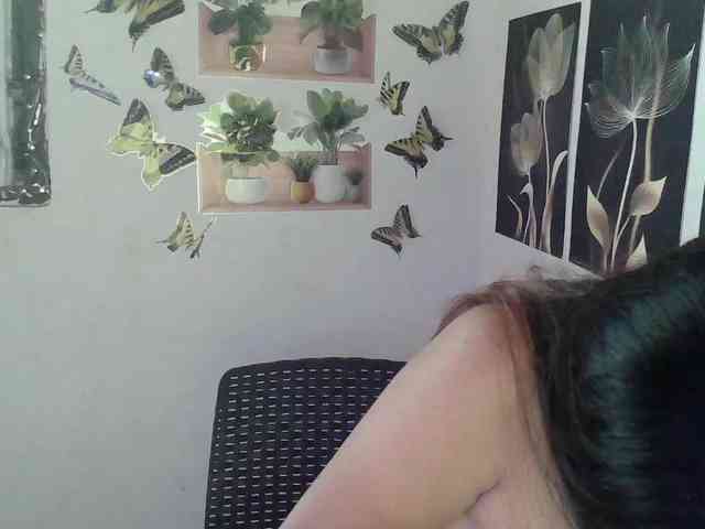HotExoticAngel webcam
