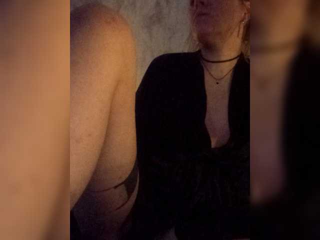 ksusha228ks's BongaCams show and profile