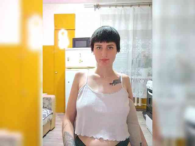 Tina_Valin webcam
