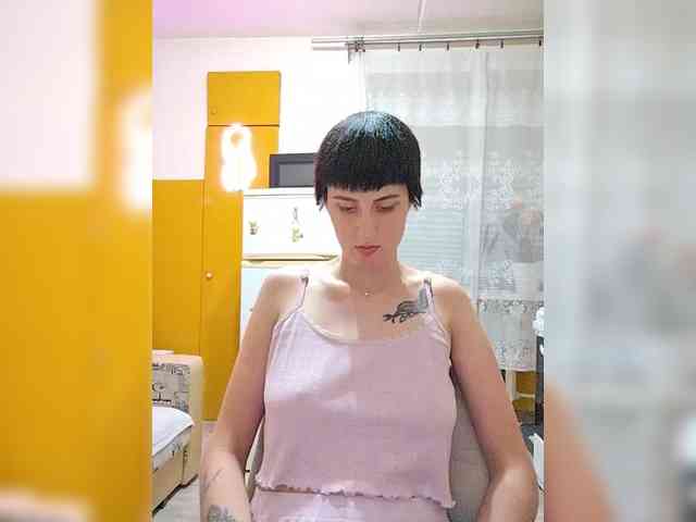Tina_Valin webcam