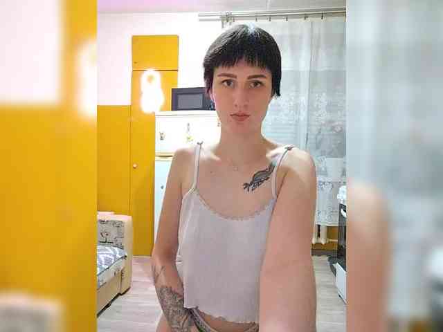 Tina_Valin webcam