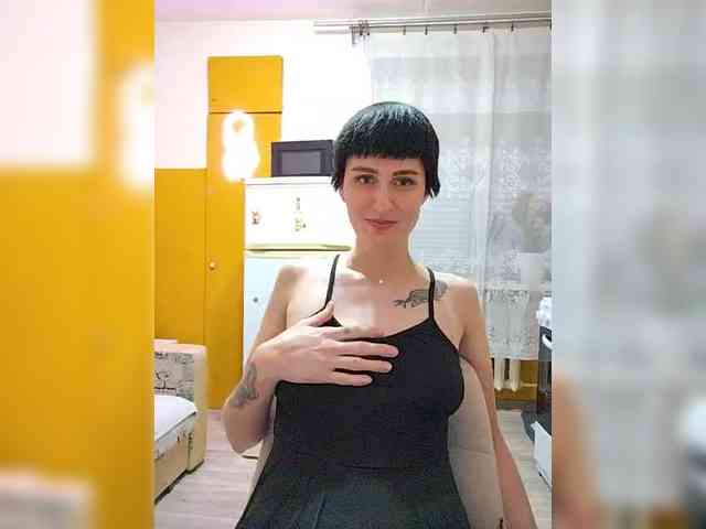 Tina_Valin webcam