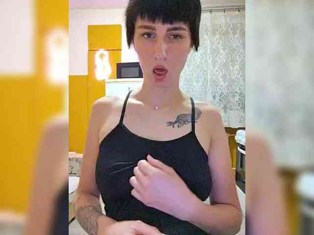 Tina_Valin webcam