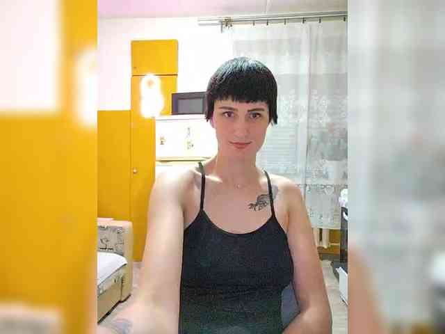 Tina_Valin webcam