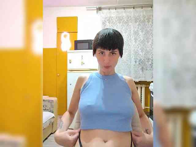 Tina_Valin webcam