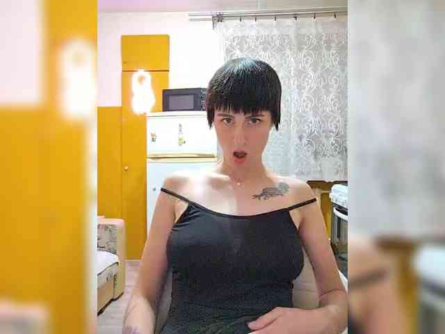 Tina_Valin webcam