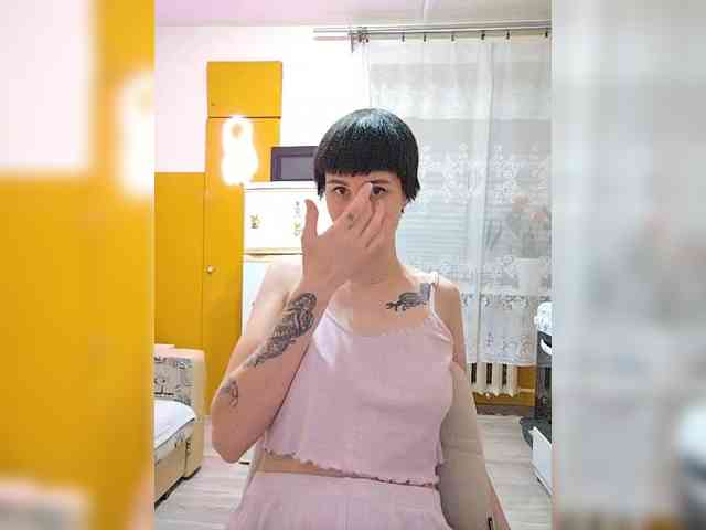Tina_Valin webcam