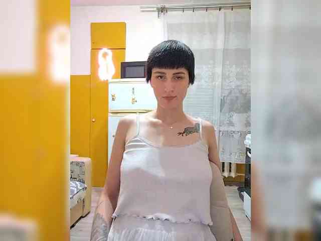 Tina_Valin webcam
