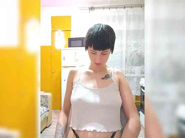 Tina_Valin webcam