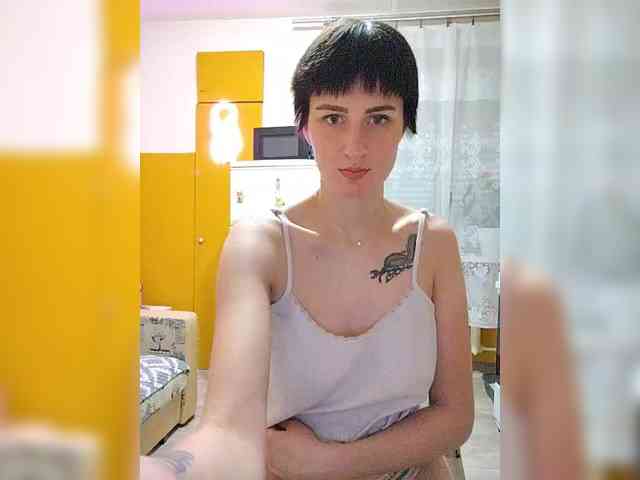 Tina_Valin webcam