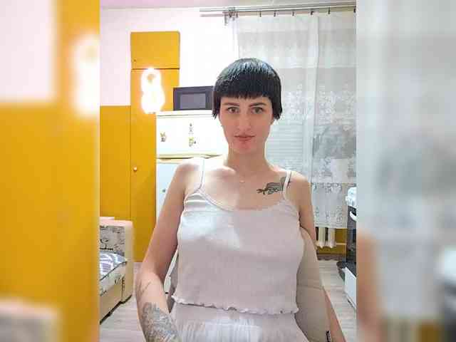 Tina_Valin webcam