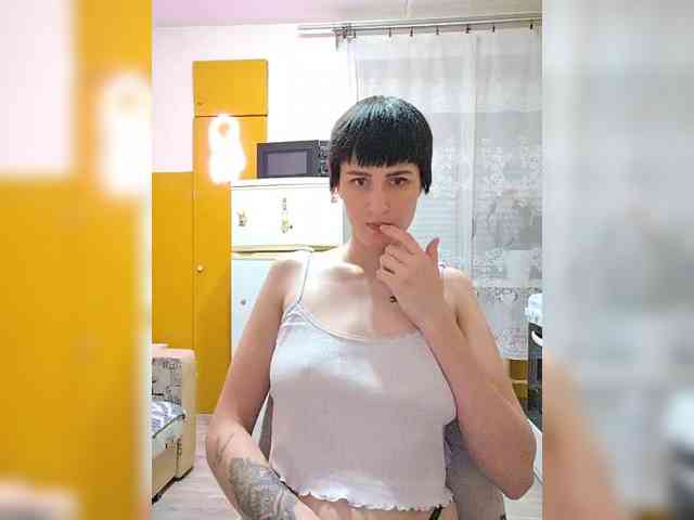 Tina_Valin webcam