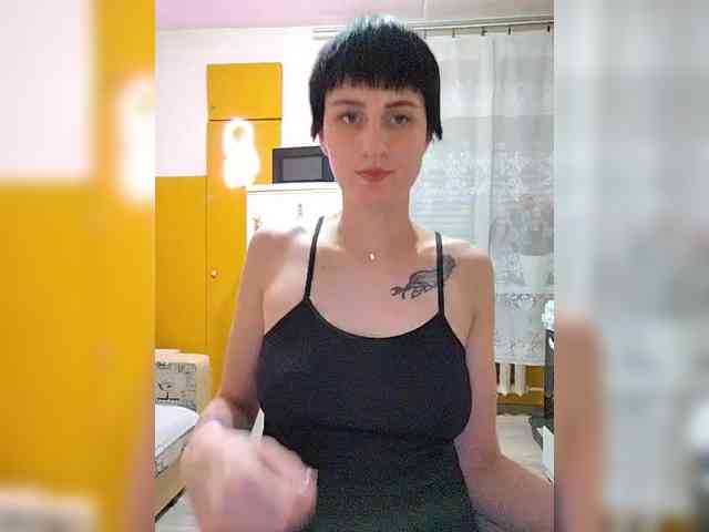 Tina_Valin webcam