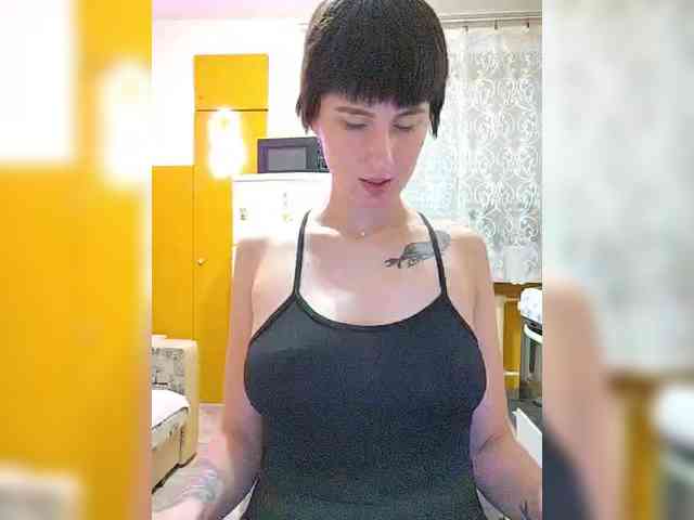Tina_Valin webcam