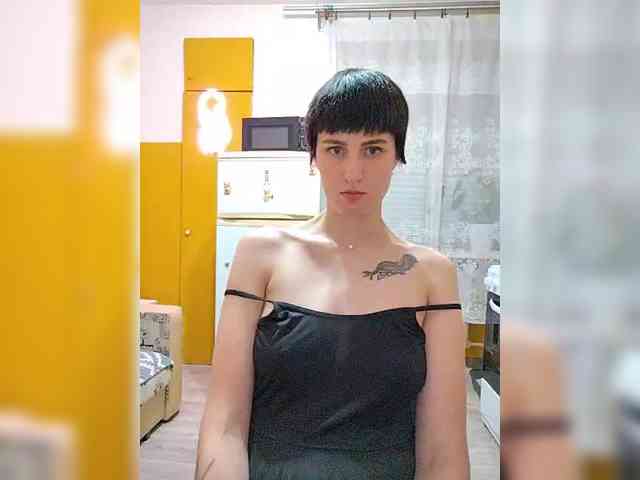 Tina_Valin webcam