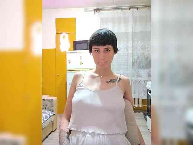 Tina_Valin webcam