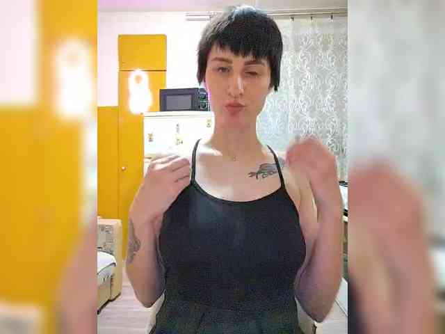 Tina_Valin webcam