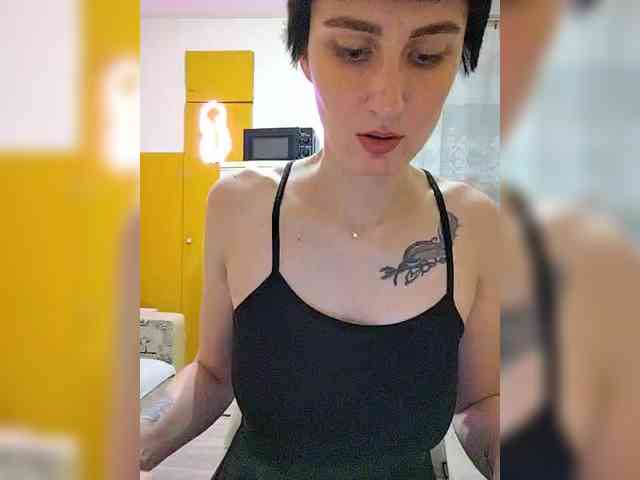 Модель: Tina_Valin