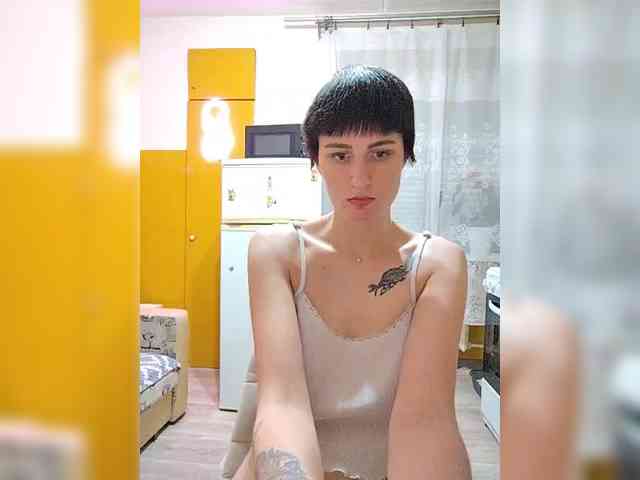 Tina_Valin webcam