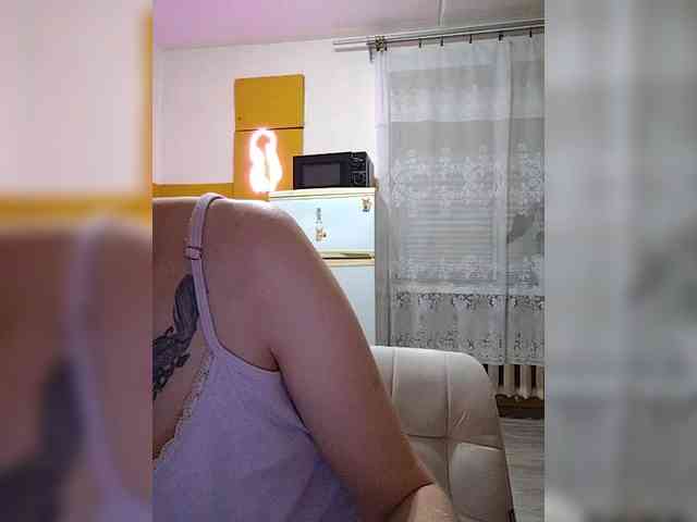 Tina_Valin webcam
