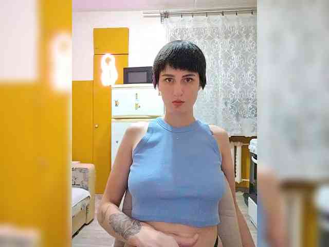 Tina_Valin webcam