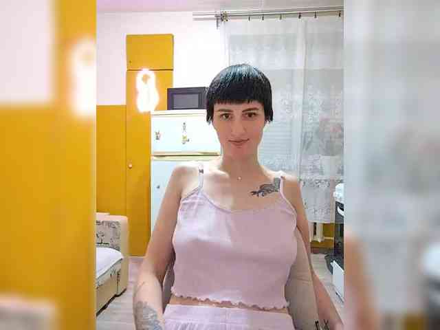 Tina_Valin webcam