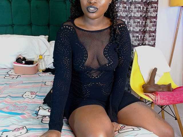 Blissloves Live Cam on BongaCams