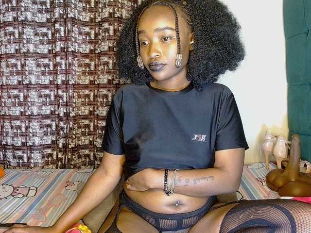 Blissloves webcam bongacams model stream image