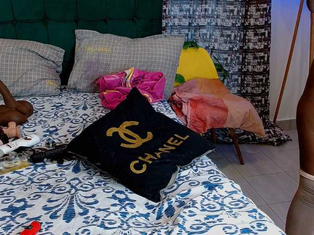 Blissloves's BongaCams show and profile