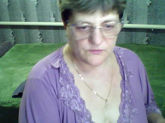 ElzaJewel's BongaCams show and profile