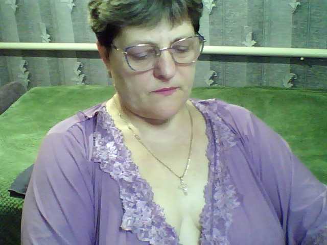 ElzaJewel's BongaCams show and profile