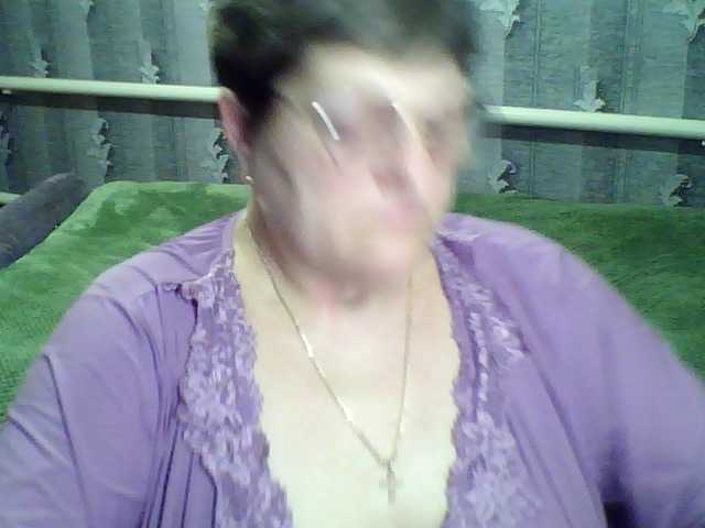 ElzaJewel's BongaCams show and profile