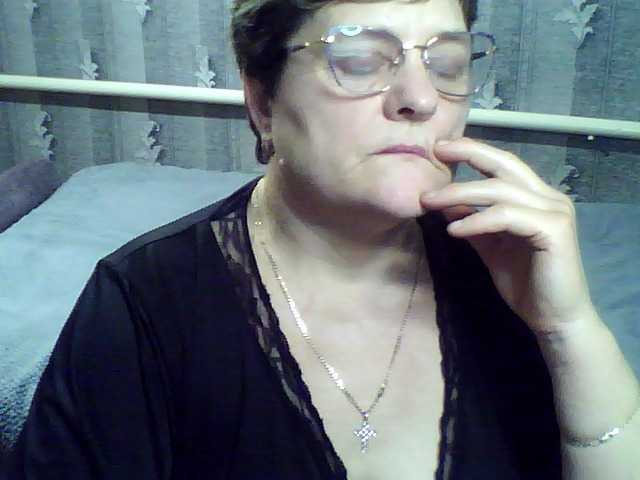 ElzaJewel's BongaCams show and profile