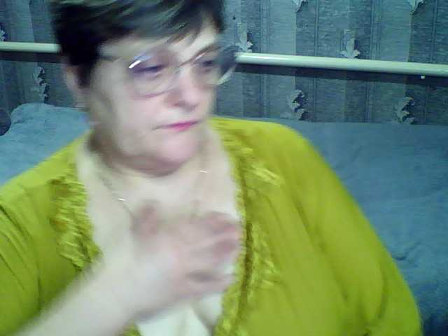 ElzaJewel's BongaCams show and profile