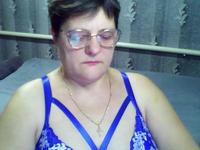 ElzaJewel's BongaCams show and profile