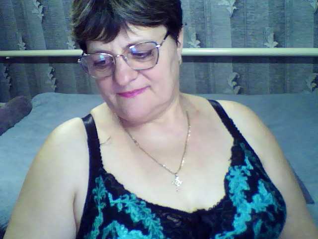 ElzaJewel's BongaCams show and profile