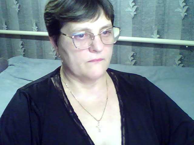 ElzaJewel's BongaCams show and profile