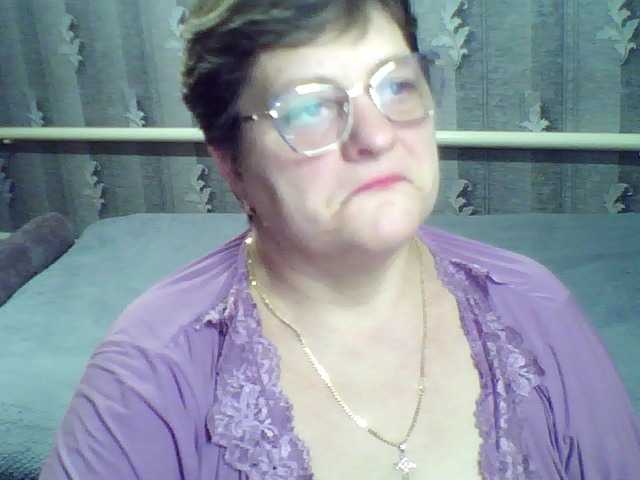 ElzaJewel's BongaCams show and profile