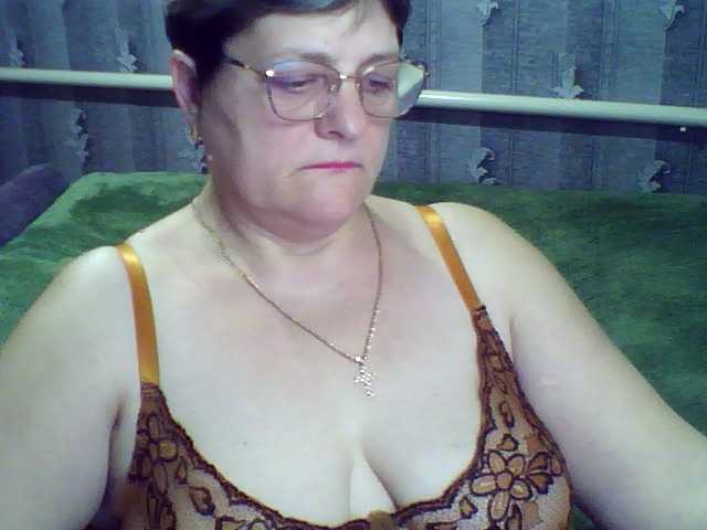 ElzaJewel's BongaCams show and profile