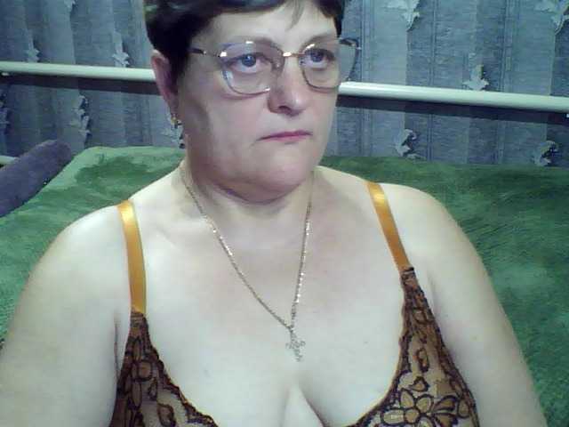 ElzaJewel's BongaCams show and profile