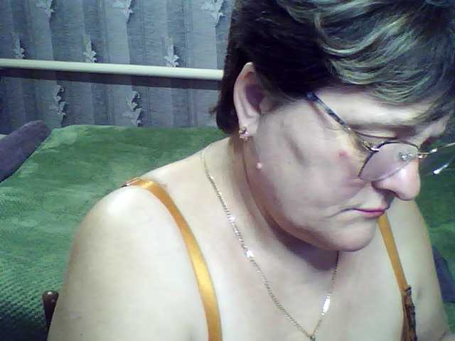 ElzaJewel's BongaCams show and profile