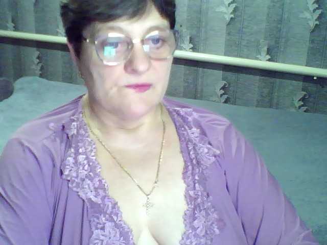 ElzaJewel's BongaCams show and profile