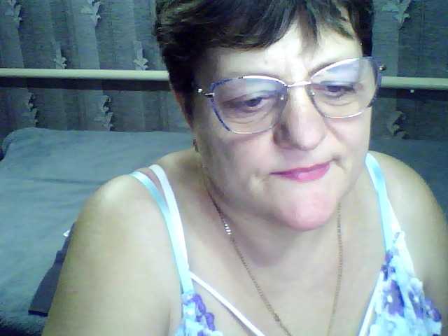 ElzaJewel's BongaCams show and profile